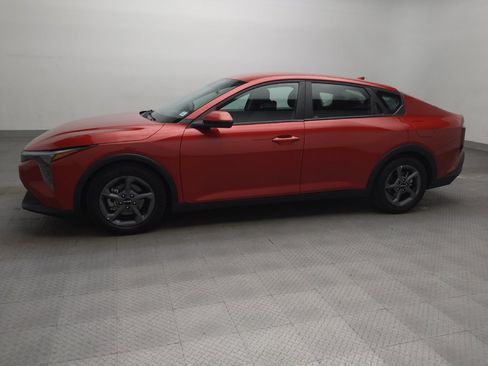 Used 2025 Kia K4 FWD image 2