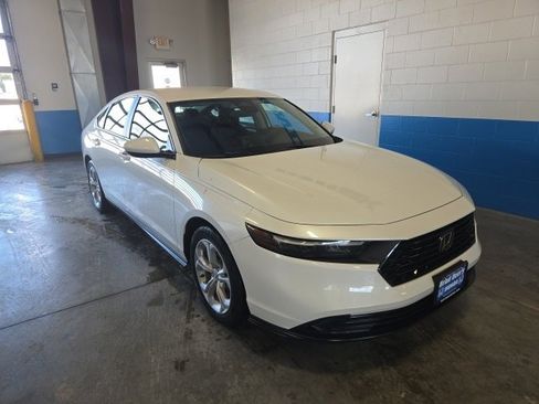 Used 2023 Honda Accord LX image 2