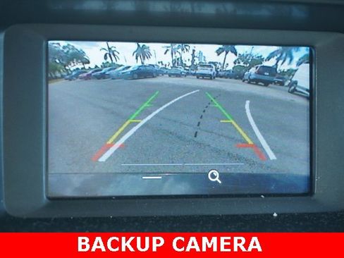 Used 2018 Ford Focus SE w/ SE Appearance Package image 6