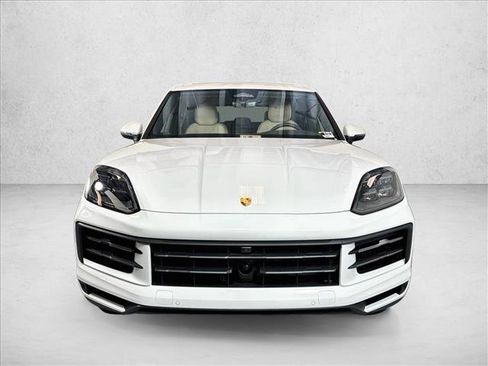 Used 2026 Porsche Cayenne AWD/4WD image 6