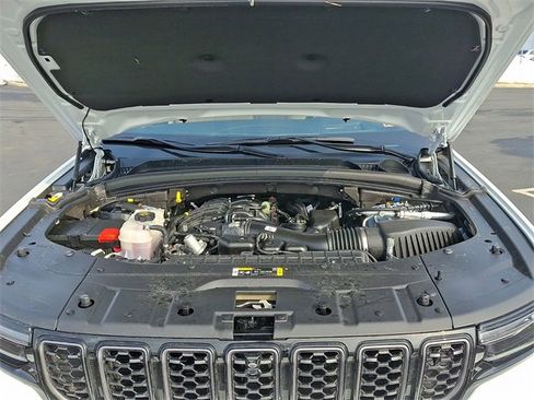 Used 2025 Jeep Grand Cherokee Summit w/ Adv Protech Group IV image 29