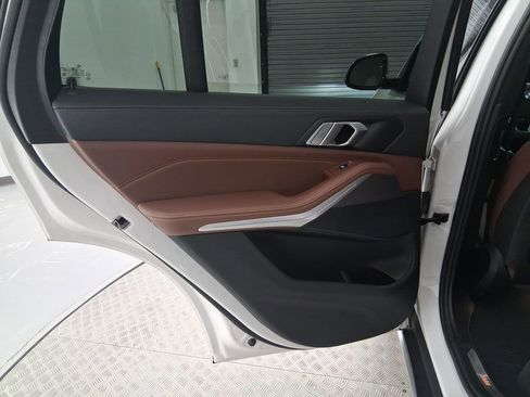 Used 2023 BMW X5 sDrive40i w/ Climate Comfort Package image 27