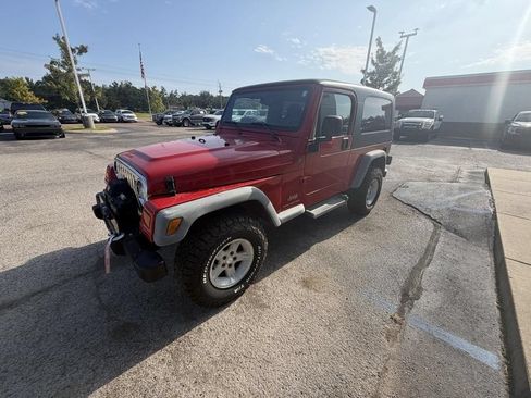 Used 2004 Jeep Wrangler 4WD image 3
