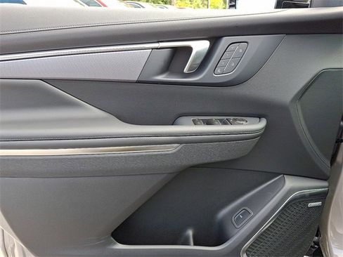 New 2026 Buick Enclave Sport Touring w/ Power Package image 8