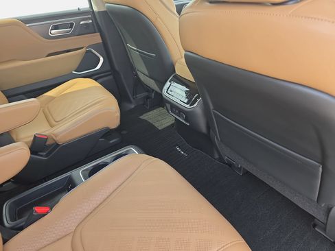 Certified 2026 INFINITI QX80 Luxe w/ Cargo Package AWD/4WD image 11