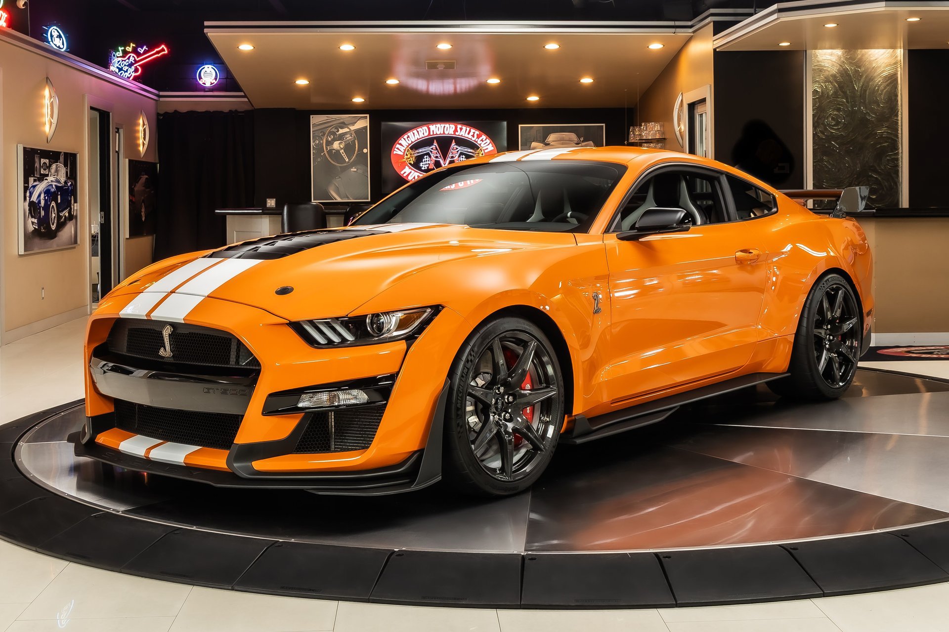 Used 2020 Ford Mustang Shelby GT500 w/ Carbon Fiber Track Pack RWD image 1