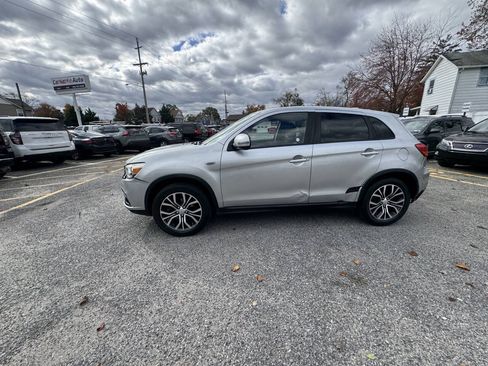 Used 2019 Mitsubishi Outlander Sport SE FWD image 16