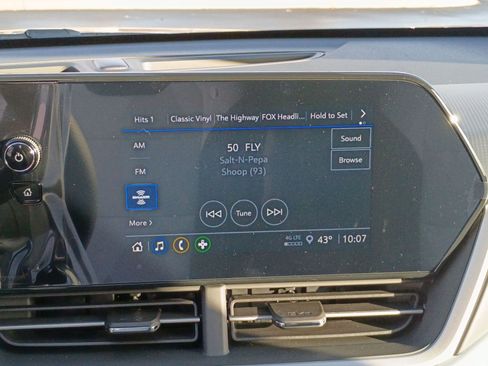 New 2026 Chevrolet Trax RS w/ Driver Confidence Package image 33