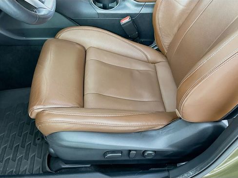 Used 2022 Subaru Outback Touring AWD/4WD image 9