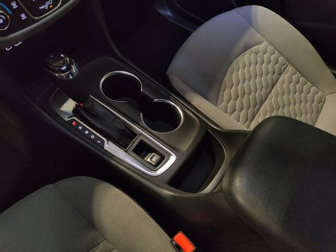 Used 2021 Chevrolet Equinox LS w/ LPO, Floor Liner Package image 26