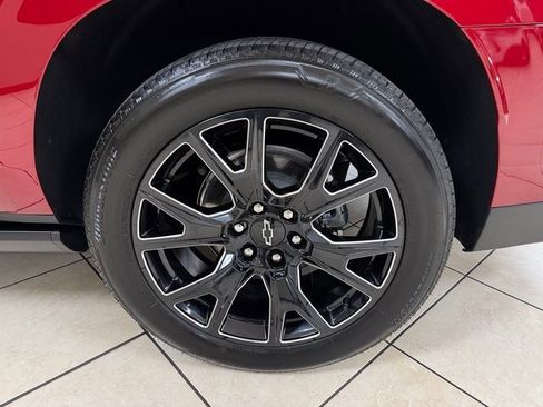 Used 2026 Chevrolet Suburban High Country image 30