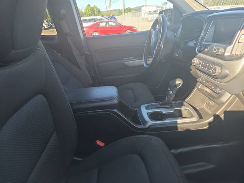 Used 2022 Chevrolet Colorado LT w/ Fleet Safety Package RWD image 11
