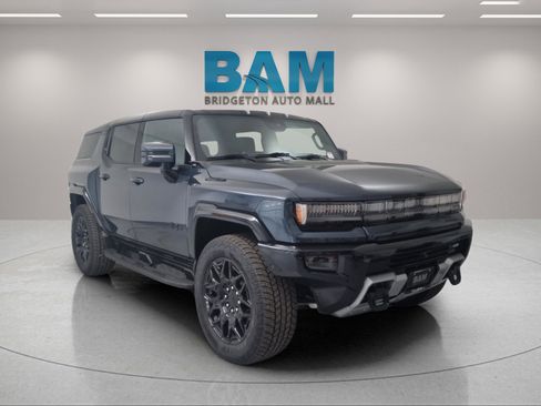 New 2025 GMC Hummer EV 2X w/ LPO, Dark Essentials Package image 1