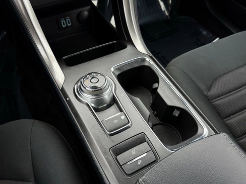 Used 2019 Ford Fusion SE FWD image 34