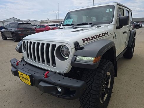 Used 2020 Jeep Wrangler Unlimited Rubicon w/ Steel Bumper Group AWD/4WD image 4