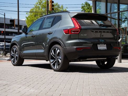 New 2026 Volvo XC40 B5 Ultra w/ Climate Package AWD/4WD image 5