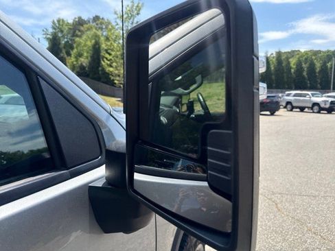 Used 2025 Chevrolet Silverado 2500 LT w/ Convenience Package AWD/4WD image 11