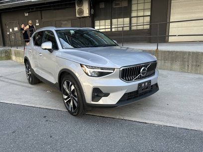 Certified 2025 Volvo XC40 B5 Plus