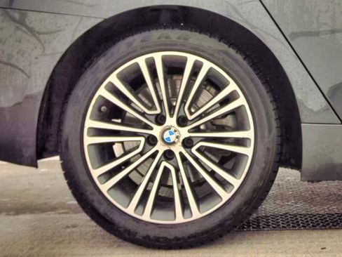 Used 2019 BMW 530i xDrive w/ Premium Package AWD/4WD image 20