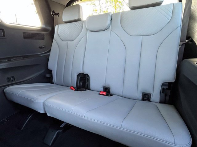 Used 2024 Hyundai Palisade SEL w/ Premium Package FWD image 32