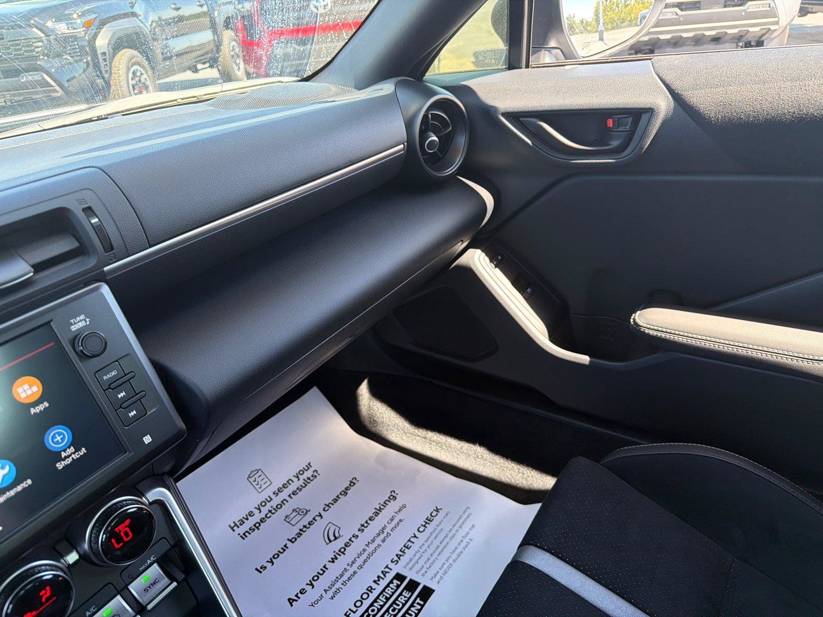 Used 2026 Toyota GR86 Premium w/ ALL Weather Mat Package (TMS) RWD image 19