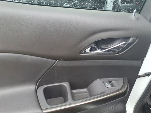 Used 2021 GMC Acadia SLT w/ Preferred Package image 8