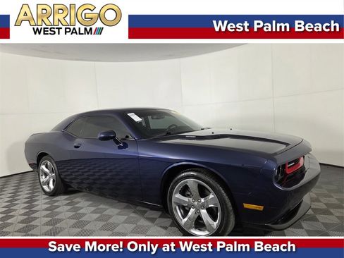 Used 2013 Dodge Challenger R/T Plus image 1