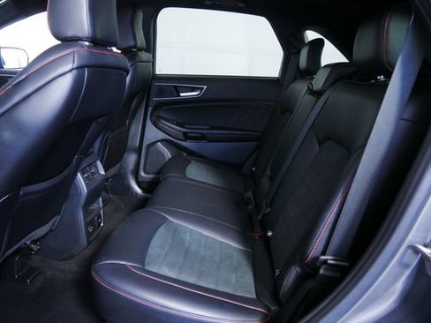 Certified 2022 Ford Edge ST-Line w/ Cold Weather Package AWD/4WD image 15