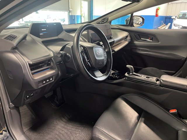 Used 2023 Toyota Prius Limited FWD image 23