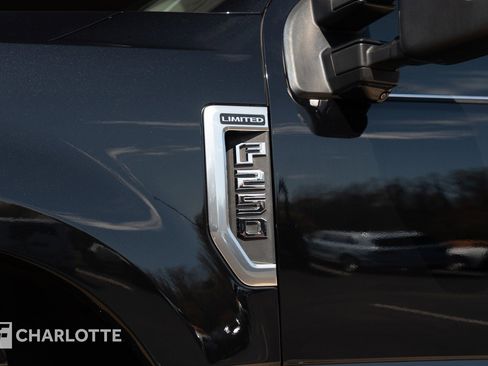 Used 2021 Ford F250 Limited image 8
