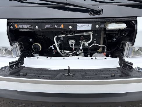 Used 2024 Chevrolet Brightdrop 400 w/ Commercial Equipment Package AWD/4WD image 26