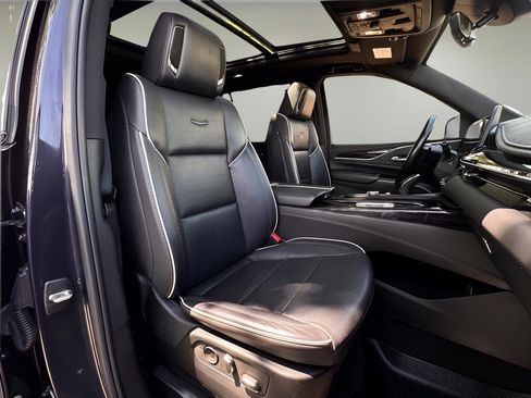Used 2023 Cadillac Escalade Sport AWD/4WD image 25