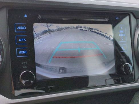 Certified 2019 Toyota Tacoma TRD Off-Road image 14