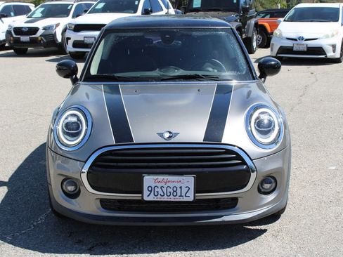 Used 2020 MINI Cooper 2-Door Hardtop FWD image 2