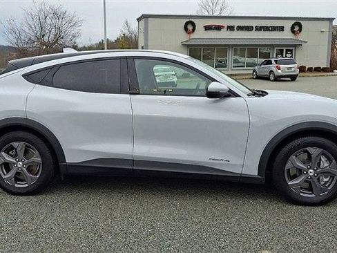 Certified 2021 Ford Mustang Mach-E Select image 9