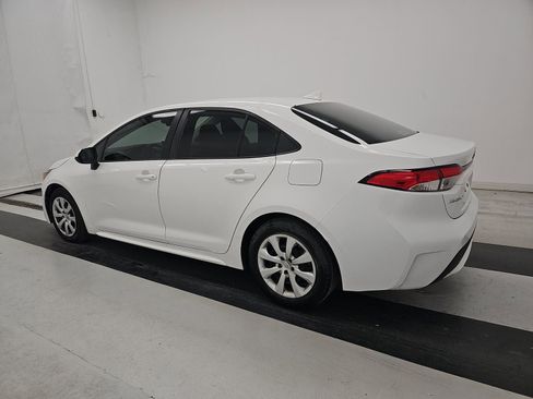 Used 2020 Toyota Corolla LE image 6