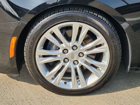 Used 2018 Cadillac XTS Luxury w/ Driver Awareness Package AWD/4WD image 10