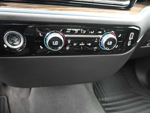Used 2024 GMC Sierra 1500 Elevation AWD/4WD image 18