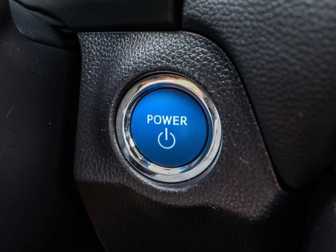 Used 2022 Toyota RAV4 Limited AWD/4WD image 14