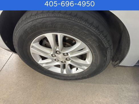 Used 2019 Buick Enclave Essence image 18