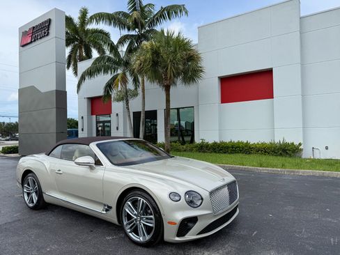 Used 2023 Bentley Continental GT Mulliner AWD/4WD image 10