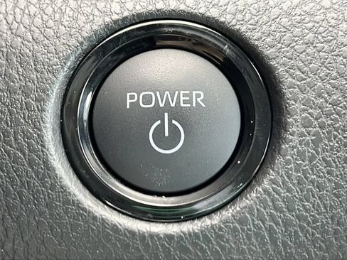 Used 2025 Toyota Camry LE FWD image 21