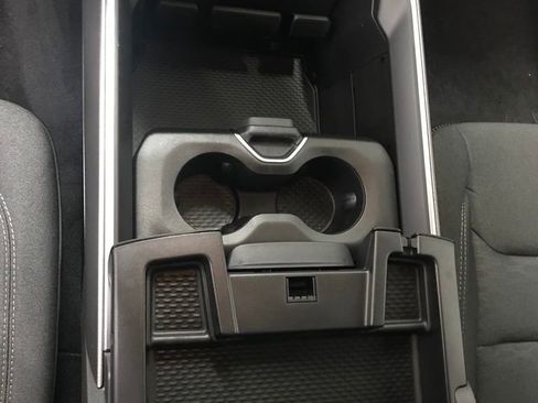 New 2026 RAM 1500 4x4 Crew Cab image 25