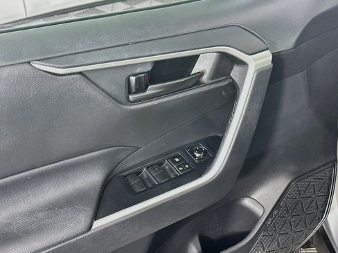 Used 2020 Toyota RAV4 LE w/ All Weather Liner Package FWD image 15
