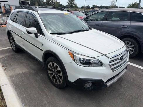 Used 2017 Subaru Outback 2.5i Limited AWD/4WD image 2