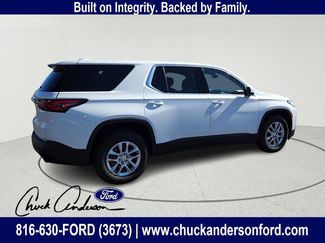 Used 2023 Chevrolet Traverse LS video 3