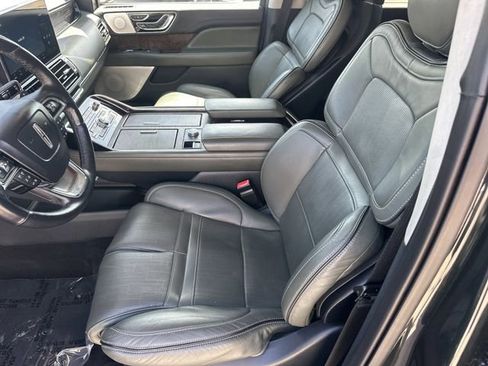 Certified 2022 Lincoln Navigator L Black Label image 18
