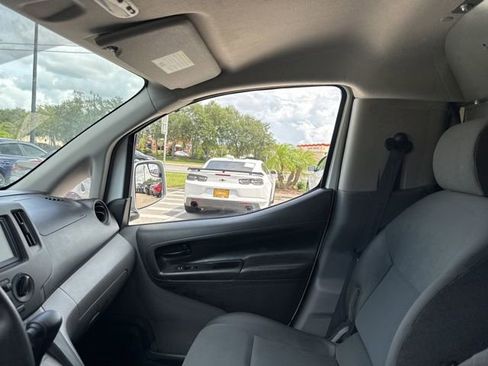 Used 2020 Nissan NV200 SV image 27