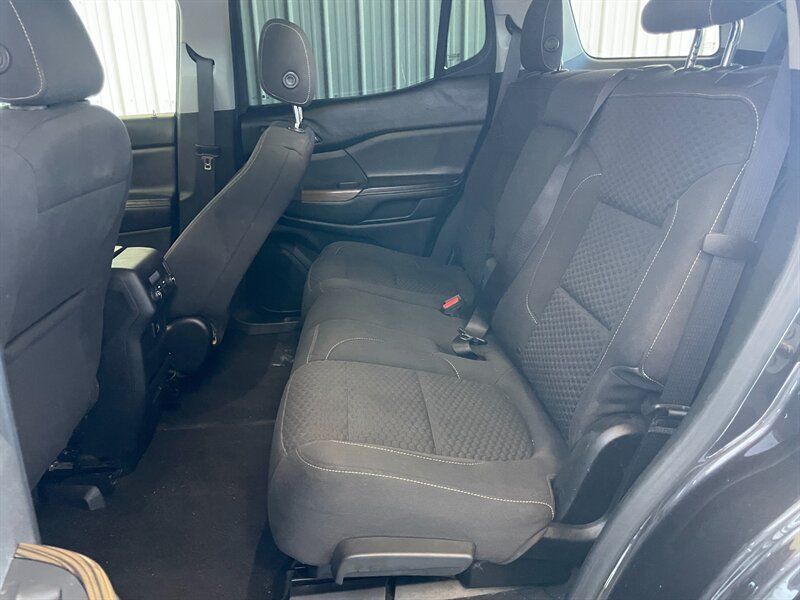 Used 2018 GMC Acadia SLE AWD/4WD image 15