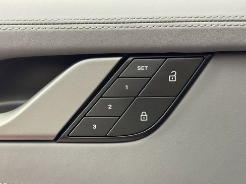 Used 2024 Porsche 911 Carrera S w/ Sport Package image 17